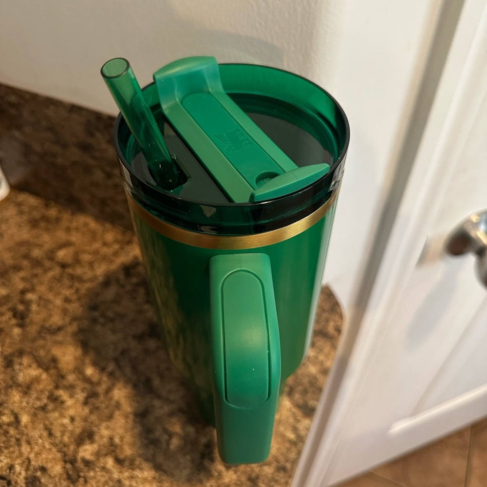 Stanley shamrock green 40oz - Picture 7 of 15
